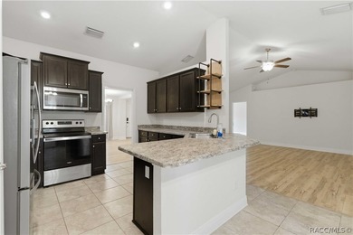 SELLERS SAY *BRING YOUR OFFER!* HUGE PRICE REDUCTION! This - photo 19