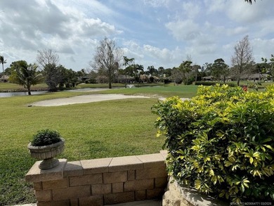 Welcome to paradise, where stunning views and comfort come - photo 22