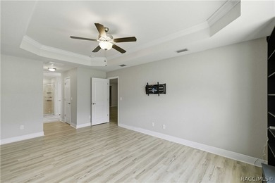 SELLERS SAY *BRING YOUR OFFER!* HUGE PRICE REDUCTION! This - photo 23