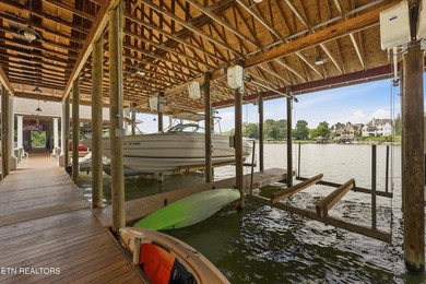 Luxury meets lifestyle in this exceptional Jefferson Park - photo 4