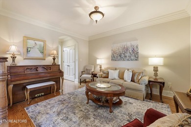 Luxury meets lifestyle in this exceptional Jefferson Park - photo 9
