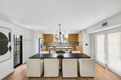 Walk to the beach from this stunning designer-renovated Miami - photo 4
