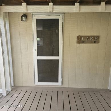 Escape to the peace and quiet of country living in this charming - photo 5