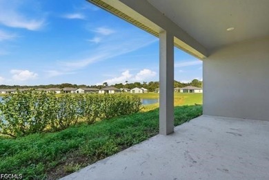 Welcome to this beautifully maintained 4-bedroom, 2-bath home - photo 11