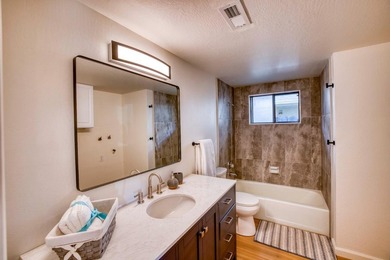 Imagine waking up in Santa Cruz with sunlight pouring into your - photo 8