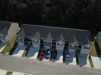 Welcome home to this never-before-lived-in end unit 3-bedroom, 2 - photo 32