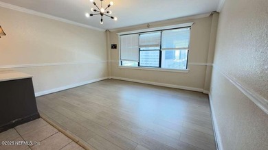 Great location and investment opportunity. 11th floor condo with - photo 7