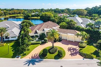 (private lake, pond, creek) Home For Sale in Palm Beach Gardens Florida