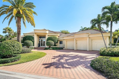 Exquisite single-story residence in the prestigious community of - photo 2