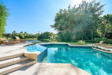 Exquisite single-story residence in the prestigious community of - photo 8