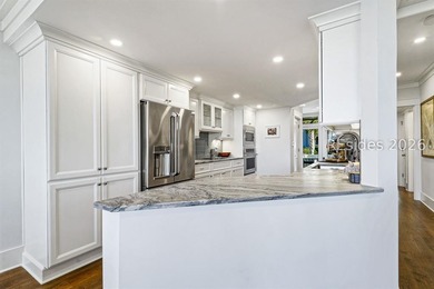 The epitome of Harbour Town living, this beautifully renovated