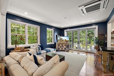 Award-winning historic restoration set on a rare 2.5-acre lot - photo 11
