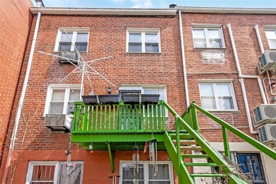 Spacious , legal two family home . Great potential for investors - photo 17