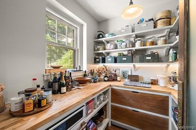 Award-winning historic restoration set on a rare 2.5-acre lot - photo 20