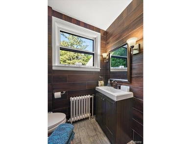 Award-winning historic restoration set on a rare 2.5-acre lot - photo 35