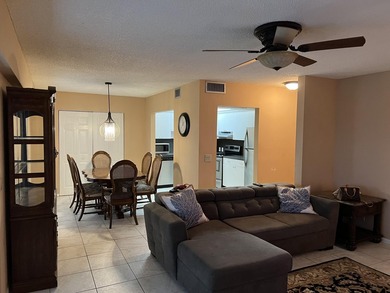 Rarely available Executive Model. Largest 1 bdr penthouse condo - photo 1