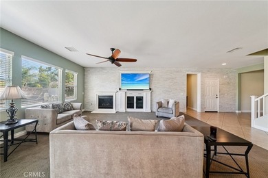 Gorgeous 3,156 Sqft. Single Story Pool & Spa Home with 4 - photo 7