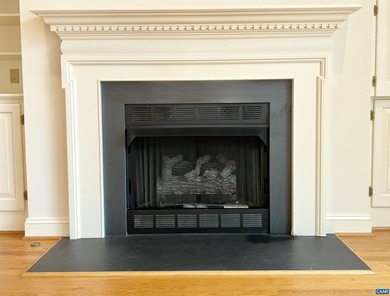 Back with new appliances & kitchen counters- golf front - photo 12