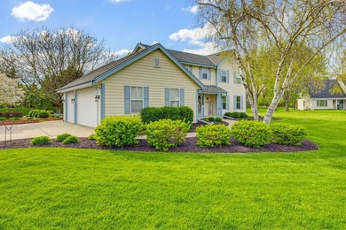 Welcome to Lake Country living at its finest set on a PRISTINE - photo 16