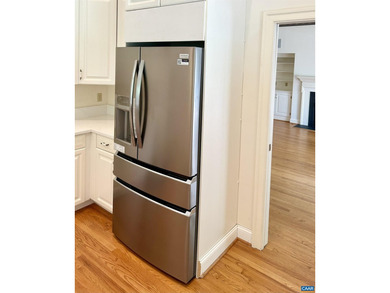 Back with new appliances & kitchen counters- golf front - photo 17