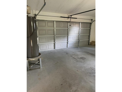 Nice clean functional Castlecomb home, appears to be in - photo 20