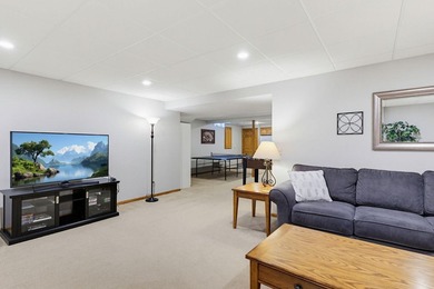 Welcome to Lake Country living at its finest set on a PRISTINE - photo 24