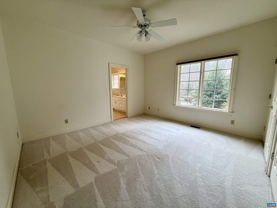 Back with new appliances & kitchen counters- golf front - photo 34