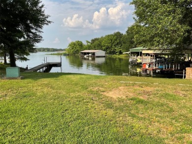 Lake Home Sale Pending in Quinlan, Texas
