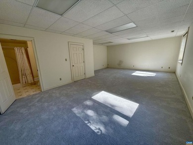 Back with new appliances & kitchen counters- golf front - photo 42