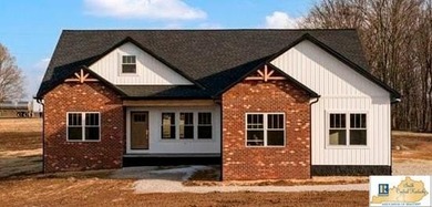 Barren River Lake Home For Sale in Glasgow Kentucky