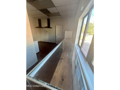 Looking to open a restaurant.? This property us turn key ready - photo 14