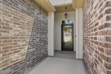 Built in 2021 and maintained like it matters, this 3 bed, 2 bath - photo 4