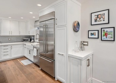 Imagine living out your dream in this absolutely stunning, turn - photo 16