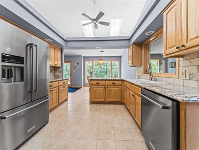 Updated and filled with light! One-level home on a private - photo 22