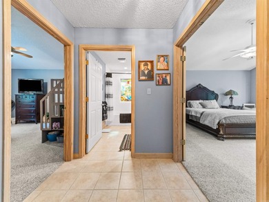 Updated and filled with light! One-level home on a private - photo 24