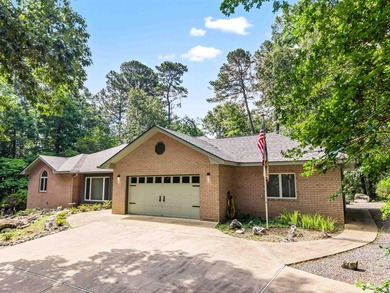 Updated and filled with light! One-level home on a private - photo 43