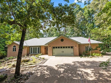 Updated and filled with light! One-level home on a private - photo 49