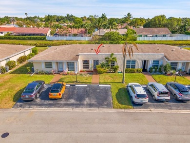 Welcome to this bright 2-bedroom, 2-bathroom condominium located - photo 4