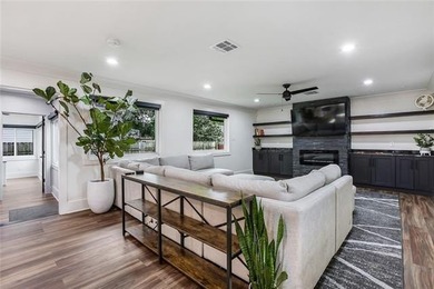 One of Lakeview's most functional and forward-thinking homes - photo 2