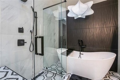 One of Lakeview's most functional and forward-thinking homes - photo 4