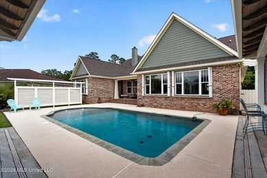 GULF COAST HIDDEN GEM ON A PRIVATE LAKE Welcome to this stunning - photo 5