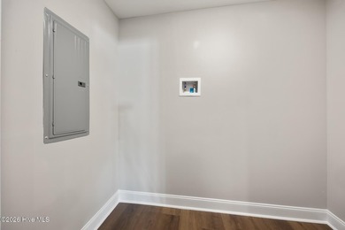 Welcome to an extraordinary new construction waterfront home - photo 32