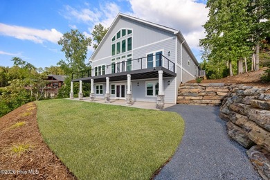 Welcome to an extraordinary new construction waterfront home - photo 42