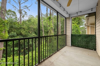 Move in ready 2 bedroom, 2 bath with attached 1 car garage and - photo 3