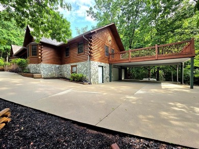 Meticulously maintained log cabin located in River Ridge estates - photo 9