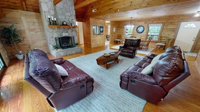 Meticulously maintained log cabin located in River Ridge estates - photo 10