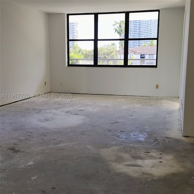 Bring your imagination to transform this spacious, sun-filled - photo 5