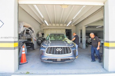 High-End Auto Body Shop & Prime Real Estate - For Sale in - photo 15