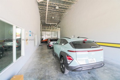 High-End Auto Body Shop & Prime Real Estate - For Sale in - photo 19