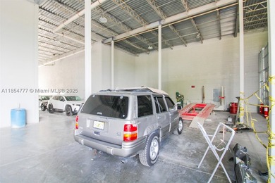 High-End Auto Body Shop & Prime Real Estate - For Sale in - photo 21